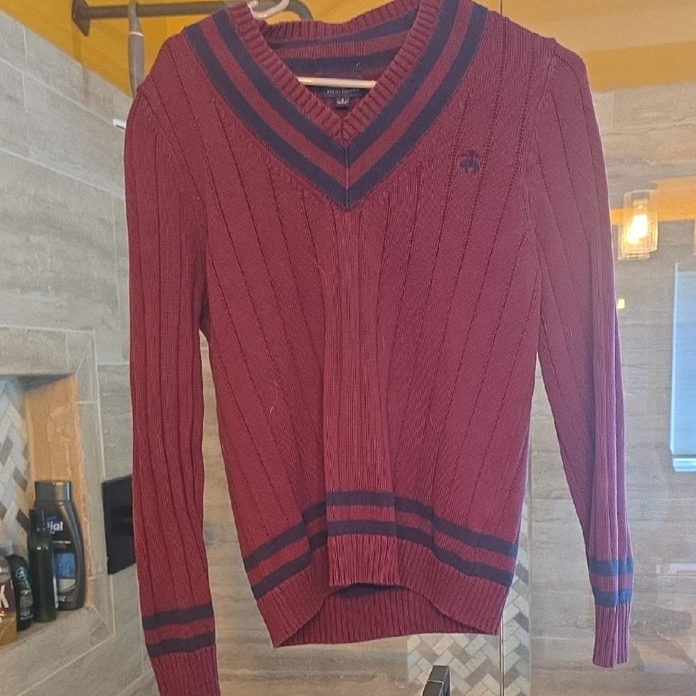 Brooks Brothers Burgundy and Navy Sweater